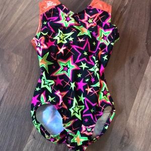 4/5 Gymnastics Suit for a little superstar